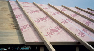 フェノールフォーム素材高断熱ボード住宅用外断熱建材「ネオマフォーム」外張り断熱工法屋根施工例１