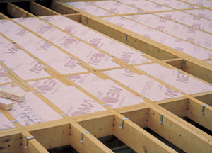 フェノールフォーム素材高断熱ボード住宅用外断熱建材「ネオマフォーム」充てん断熱工法2&times;4床施工例